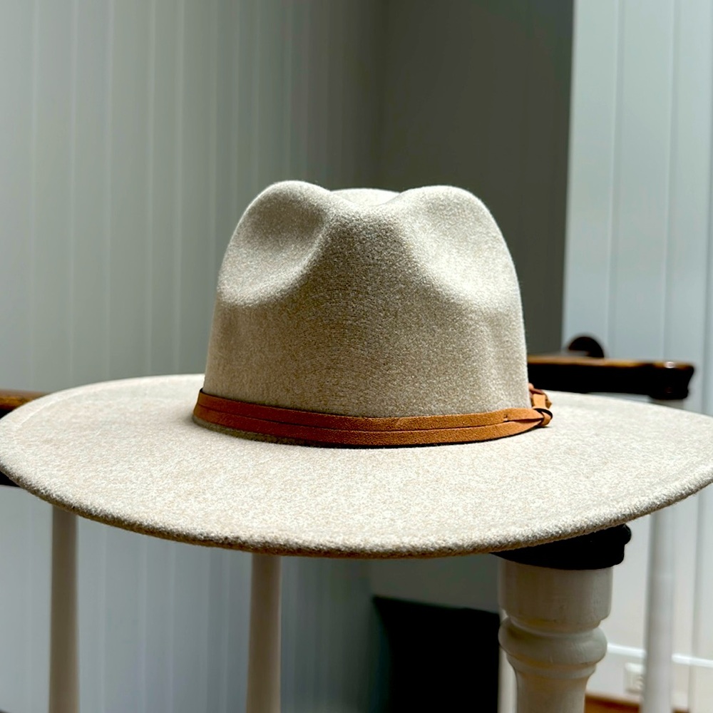 Buru Wool felt women’s hat OS NWOT